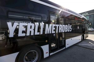 Yerli Metrobüs Bozankaya.