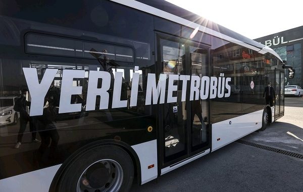 Yerli Metrobüs Bozankaya.